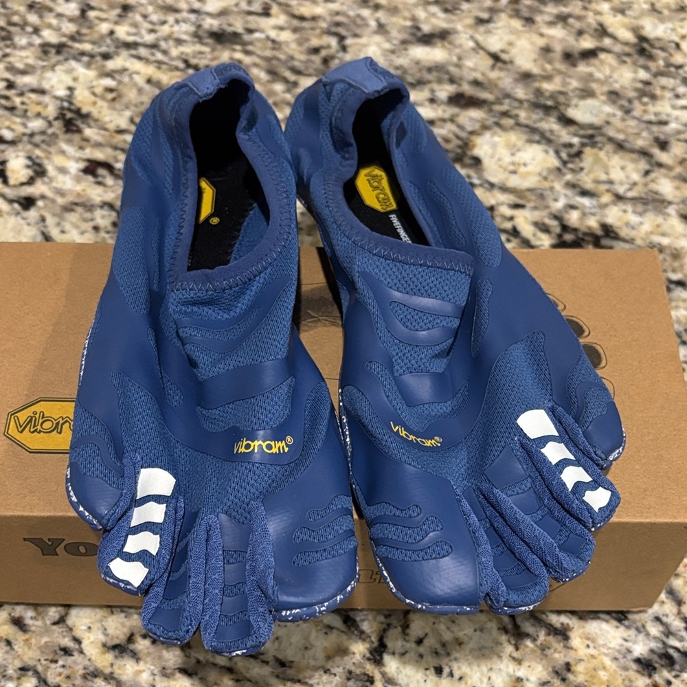 NEW: Blue Vibram FiveFingers with White Accents